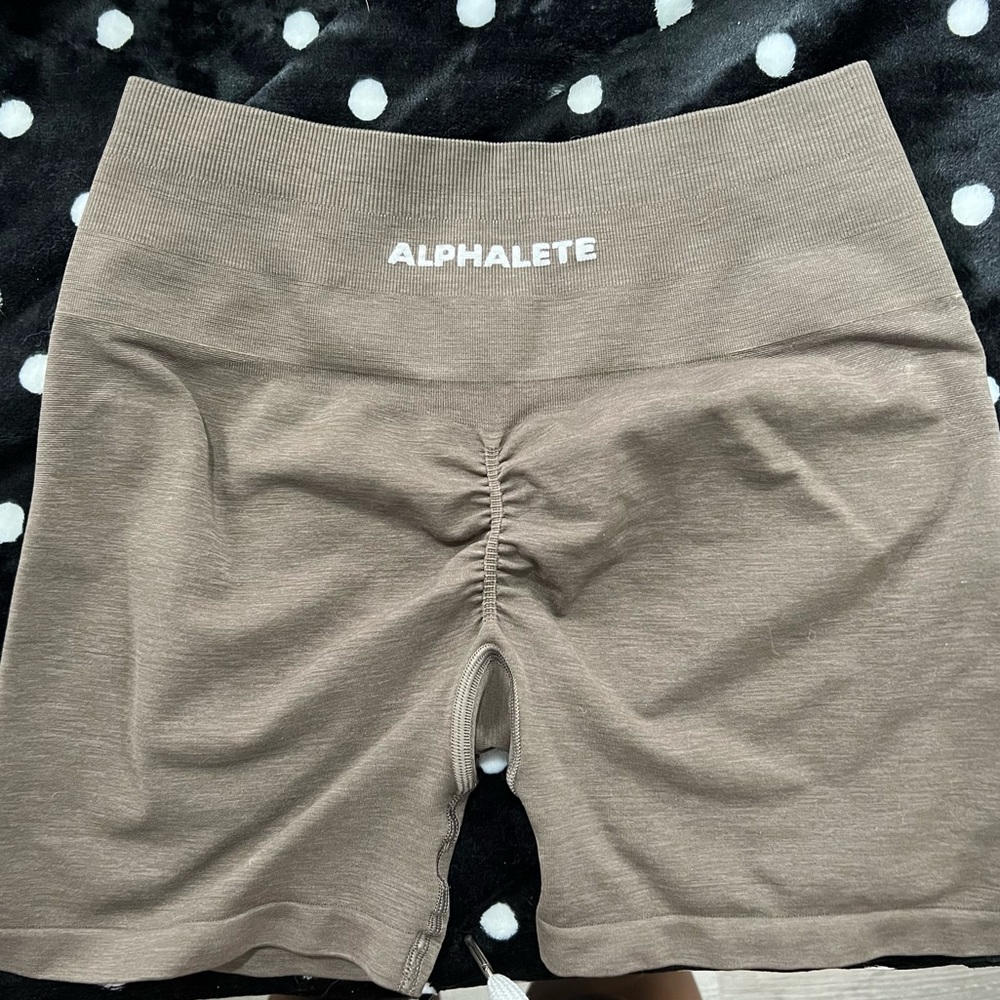 Alphalete Amplify Shorts Medium Mocha
